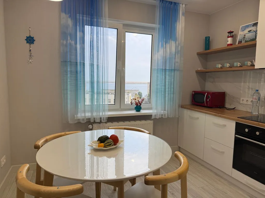 Квартира в центре с видом на Волгу Маяк