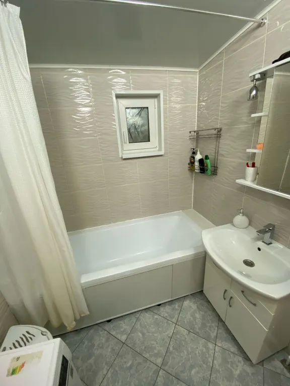 Загородный дом с видом на озеро