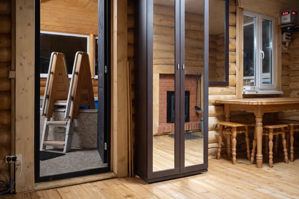 Коттедж с баней и бассейном - купелью на 8 человека Леноблости