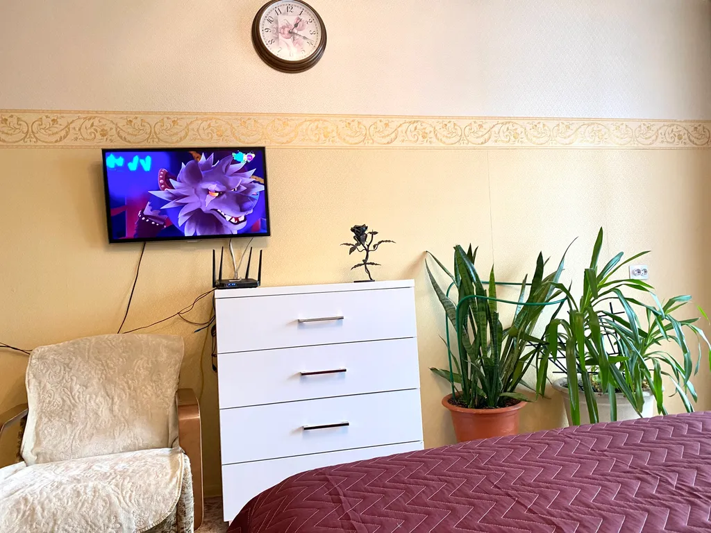 Квартира в центре города в тихом дворике с видом из окон на парк