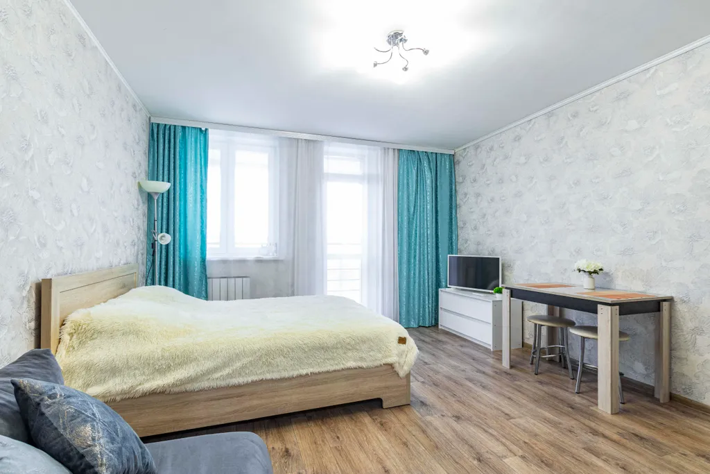 Квартира-студия с балконом для командированных и отдыха