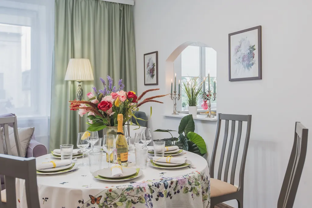 Квартира Просторная 4-комнатная квартира на Патриарших — Москва