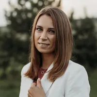 Екатерина Позднякова