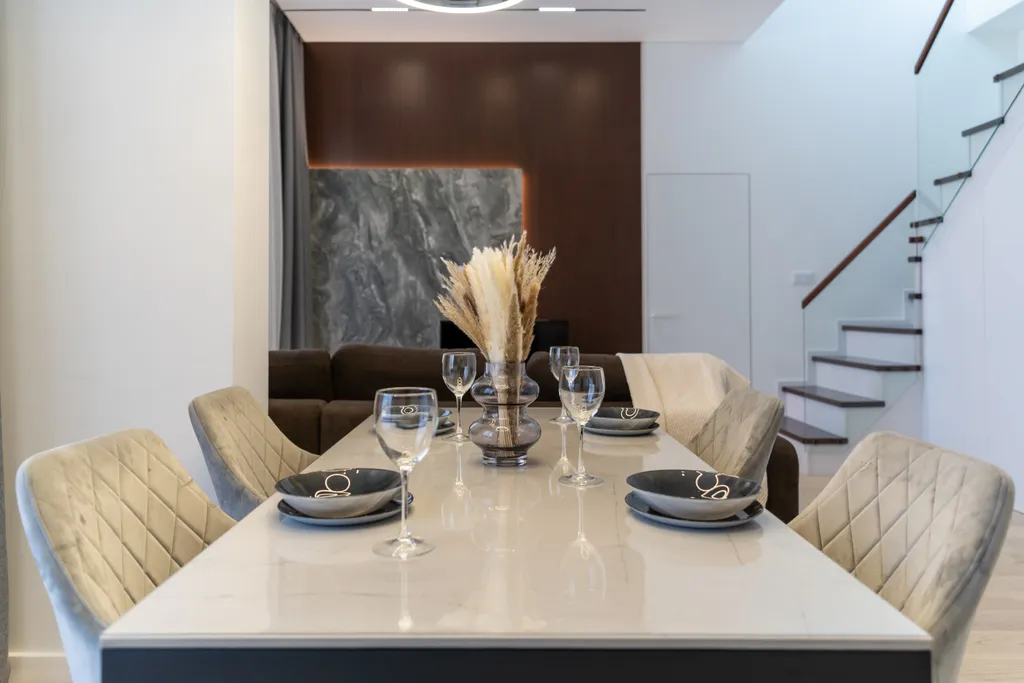 Двухэтажная квартира с мини-сауной и террасой на крыше