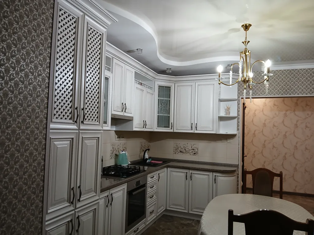 Чистая новая уютная квартира с видом на горы