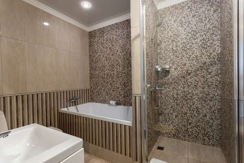 Шикарная квартира с тремя изолированными спальнями и двумя санузлами