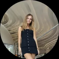 Аделина Цельмс
