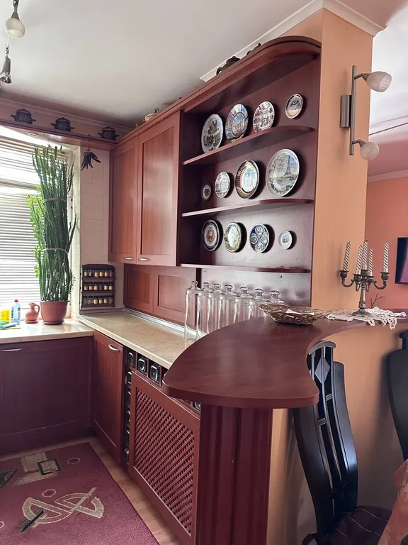 Двухкомнатная квартира с залом и видом на горы