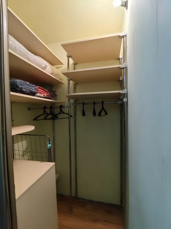 Квартира с отличным видом, душевой кабиной и балконом