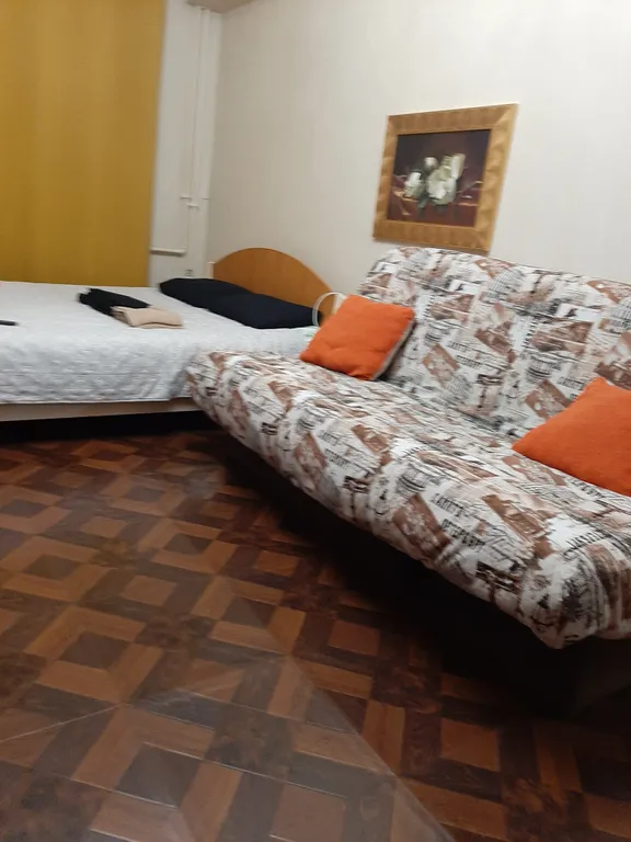 Уютная квартира в центре города — аренда посуточно в Салехард