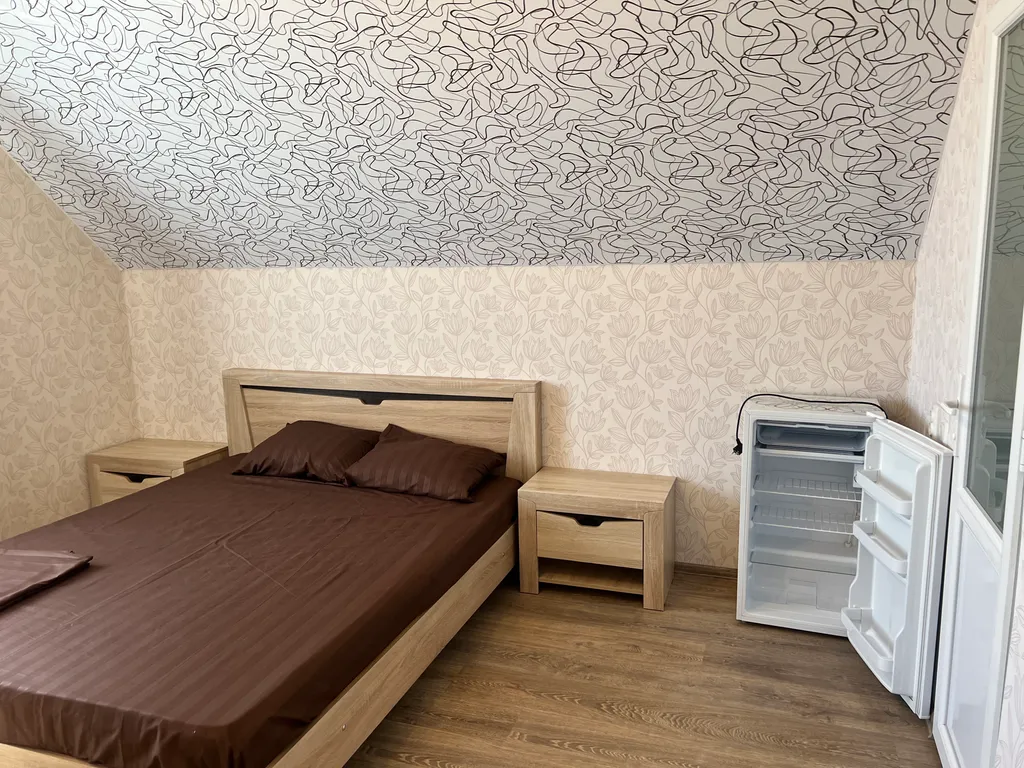 Квартира Квартира Уютный номер на мансарде с видом на моря, 3 этаж 2х местный номер — Судак