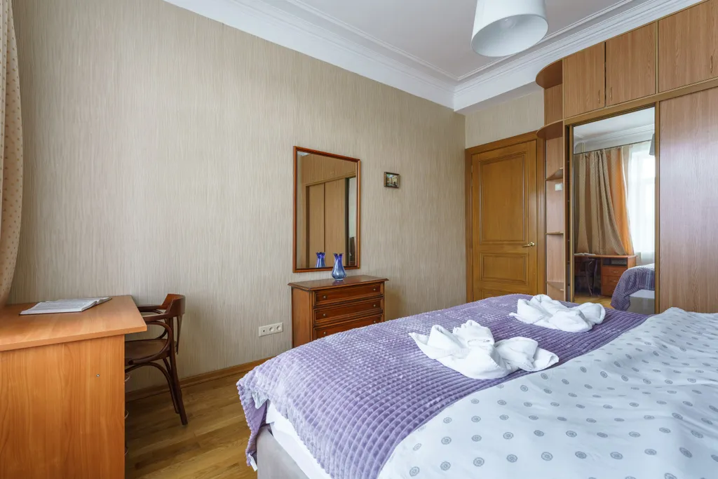 Квартира 4-комнатная квартира с видом на набережную — Москва