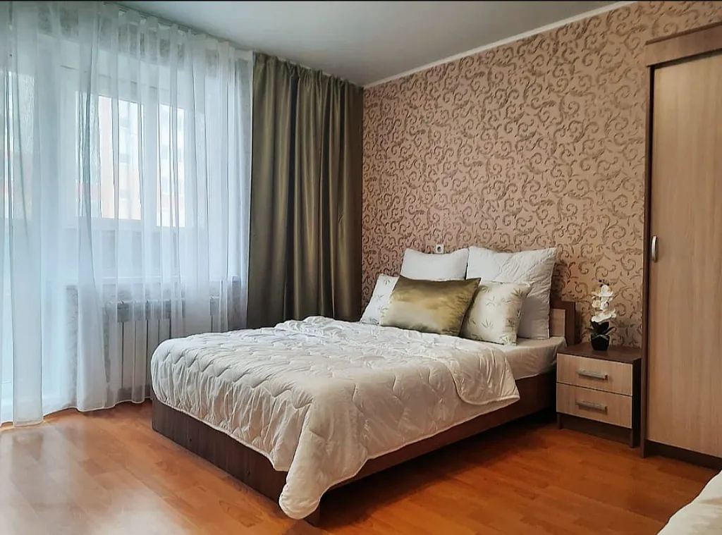 Уютная однокомнатная квартира у вокзала — аренда посуточно в Чебаркуль