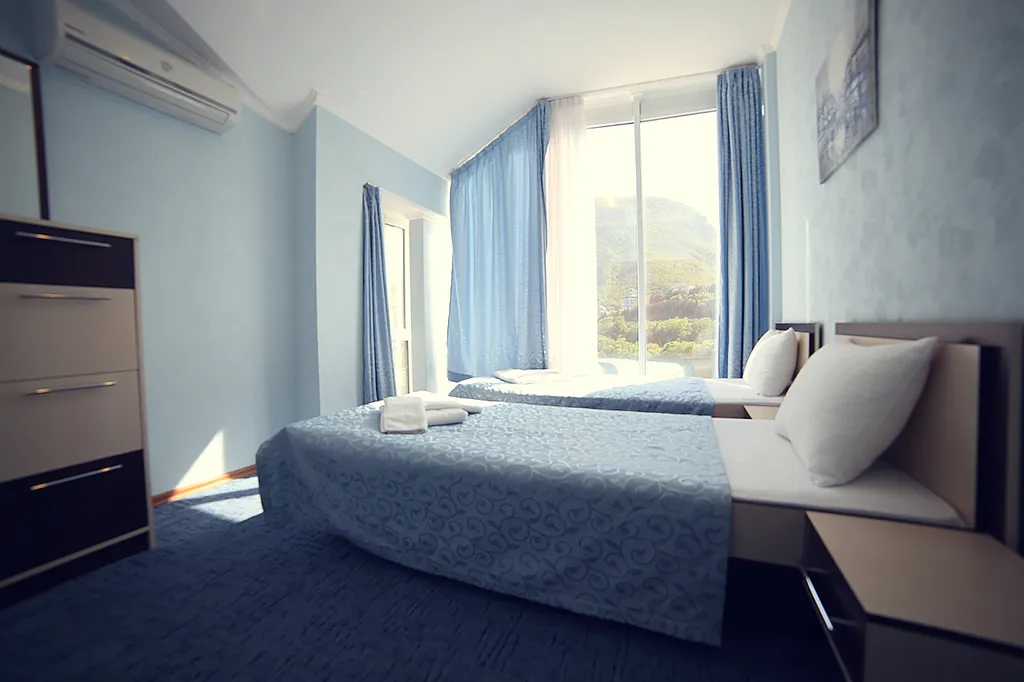 Квартира Люкс семейный — аренда посуточно в Партенит