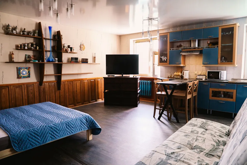 Коттедж Удивительный дом, студия, вход с улицы — Казань