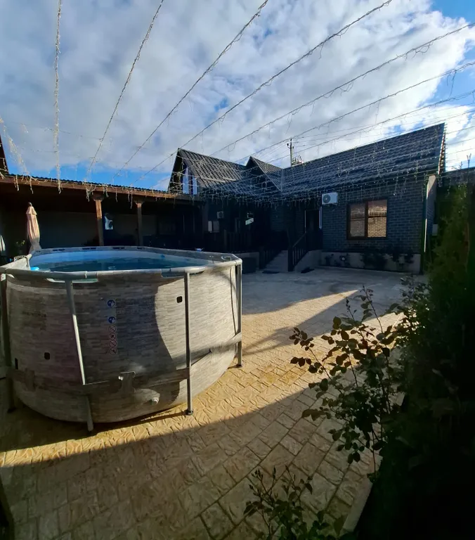 Семейный дом на берегу моря