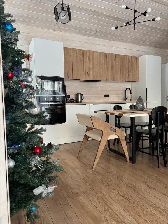 Коттедж Уютный дом на опушке леса с баней и сибирским банным чаном — Москва