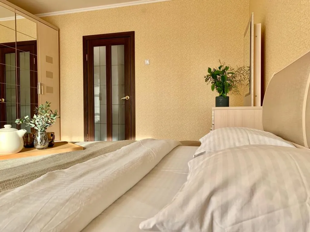 Квартира 2-комнатная квартира у Радуги парк — Екатеринбург