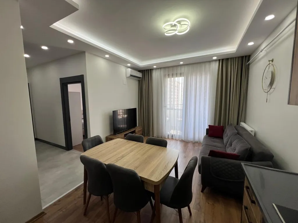 Стильная новая евротрёшка для отдыха на Средиземноморском побережье