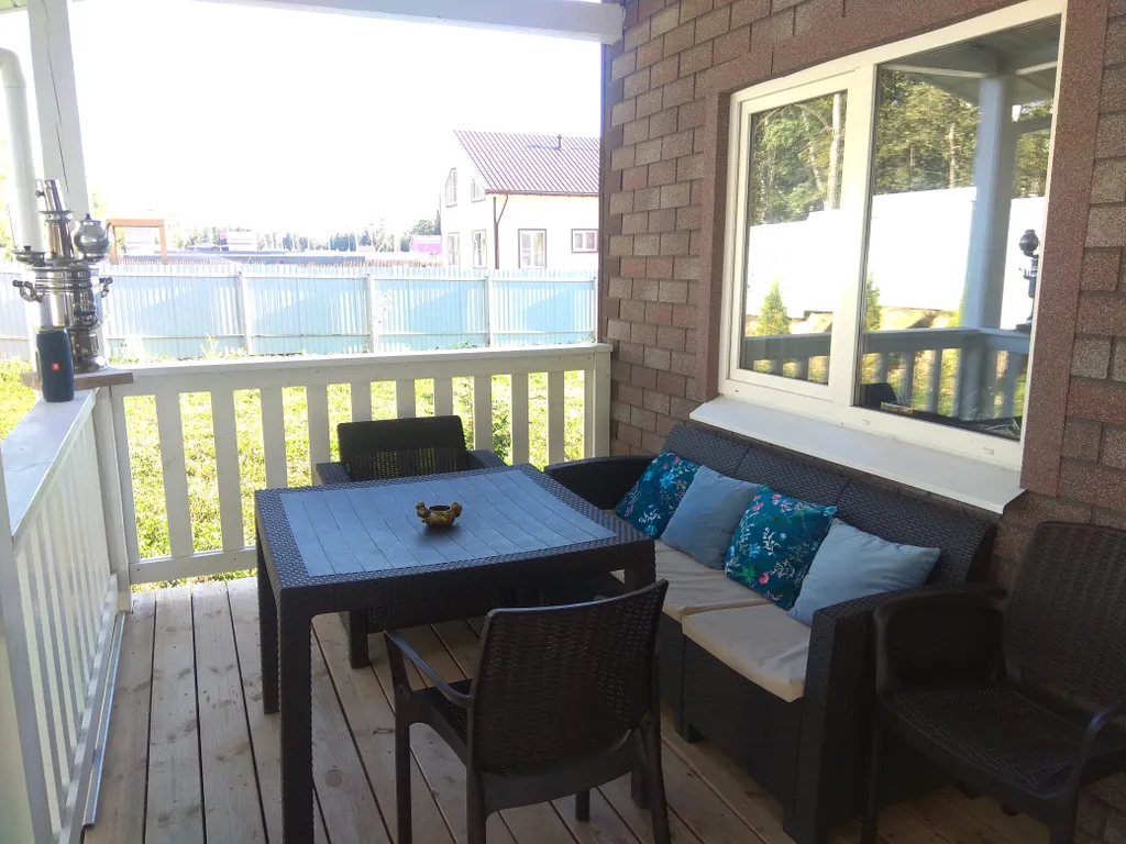 Дом с террасой, сауной рядом с лесом и пляжами