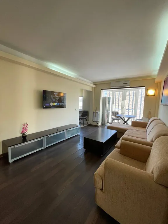 С водой, в самом центре уютная квартира — аренда посуточно в Донецк