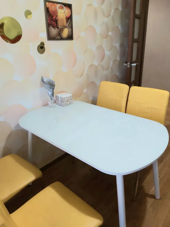 Апартаменты с двумя спальнями  возле торговых центров