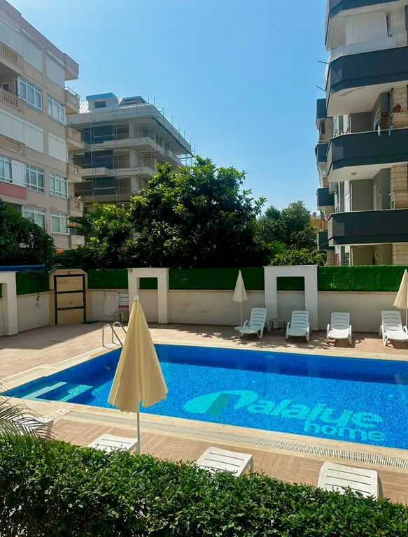 Квартира в центре со своим бассейном у пляжа Клеопатра
