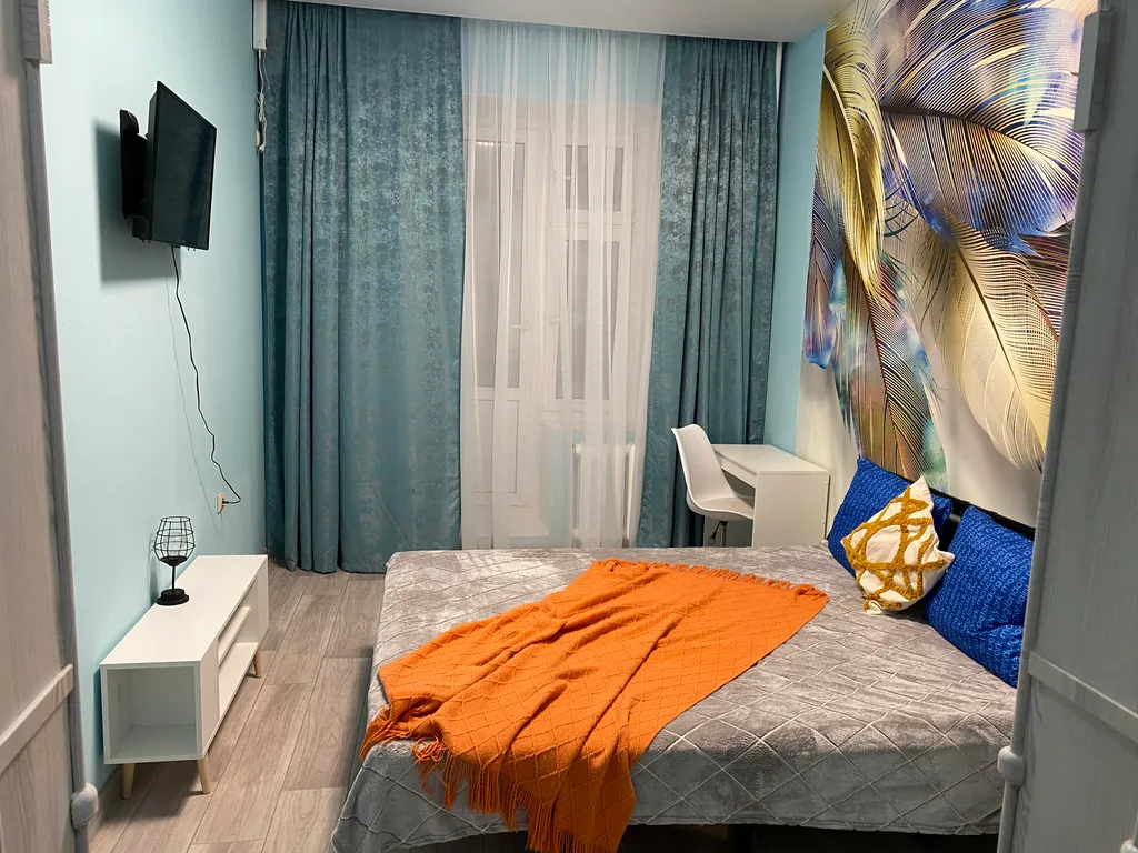 Квартира рядом с Ледовым дворцом — аренда посуточно в Мегион