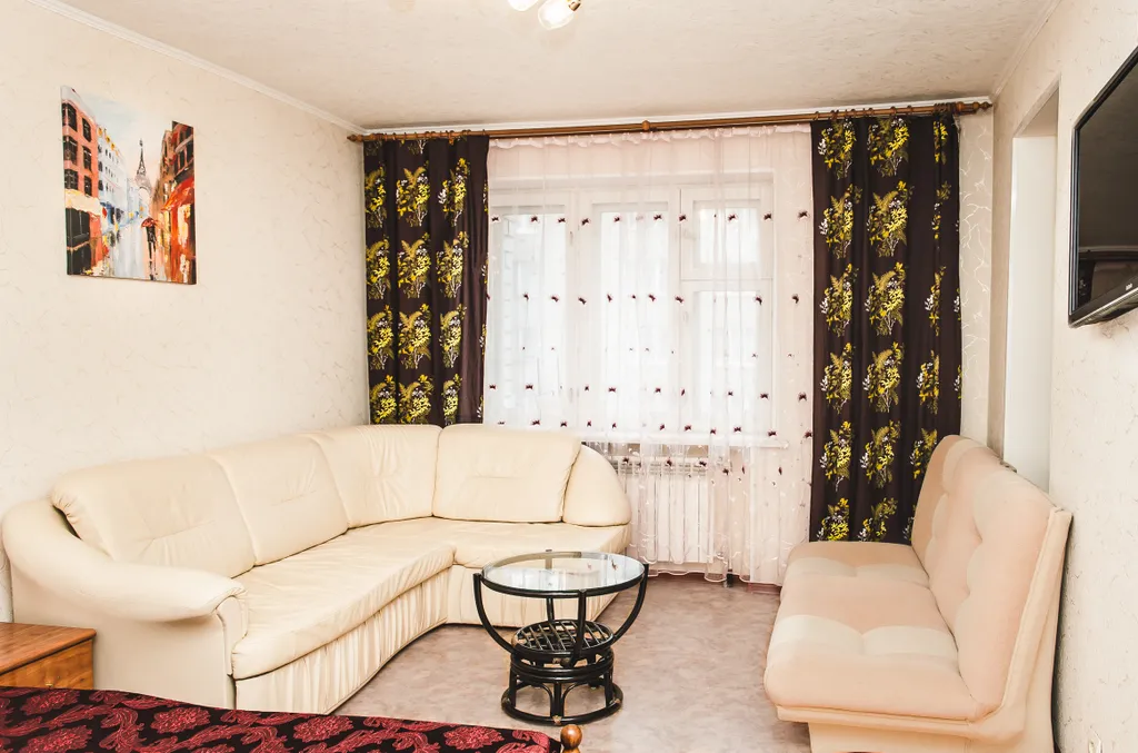 Однокомнатная квартира в центре у площади Ленина