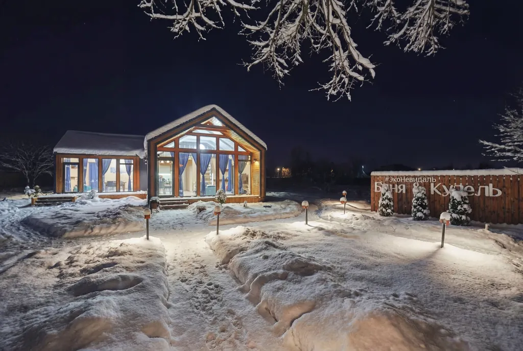 Коттедж Коттедж, современный одноэтажный дом с мансардой — Ногинск