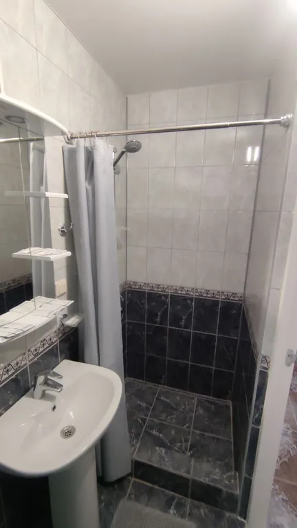 Номер с видом на двор без балкона