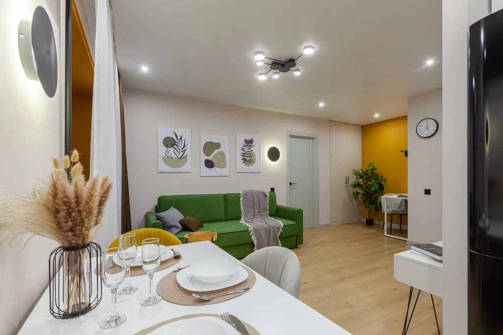 У набережной