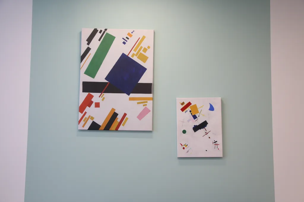 Квартира Апартаменты "Малевич" - мята лаванда и горький шоколад в интерьере — Калининград