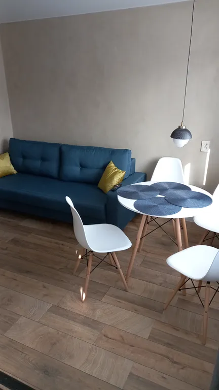 Новая трехкомнатная квартира в самом центре с видом на площадь Победы