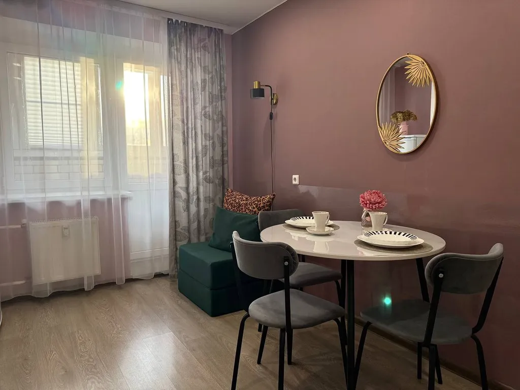 Просторная однушка в новом доме с большой парковкой