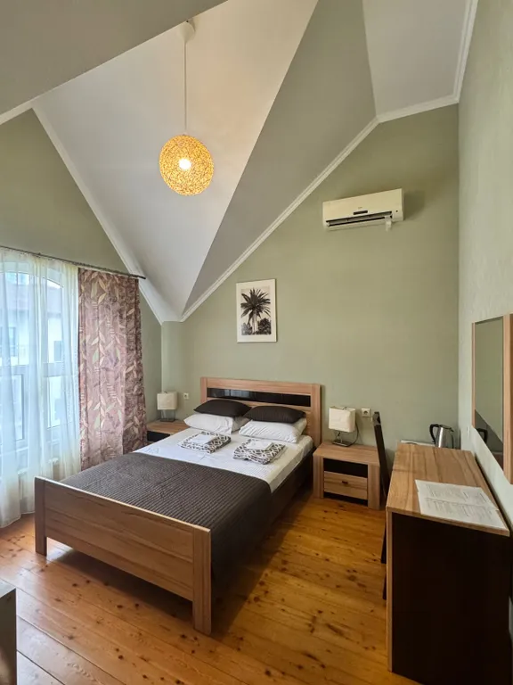 Квартира Квартира Двухместный номер комфорт с двуспальной кроватью — Адлер