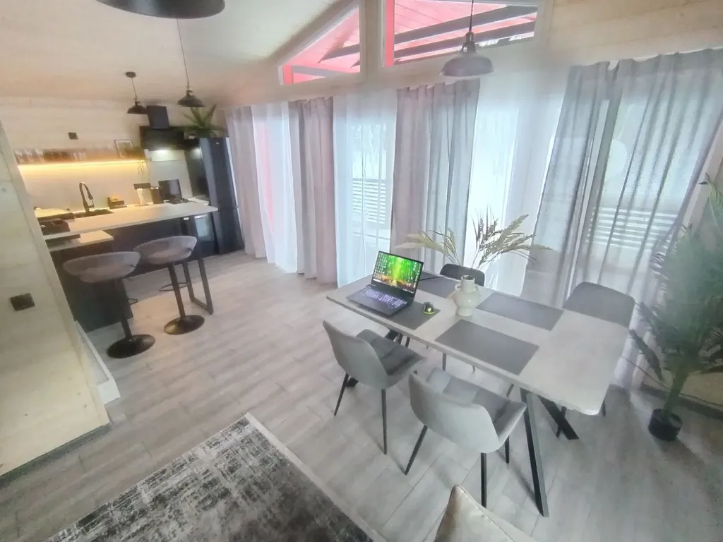 Домик в каньоне