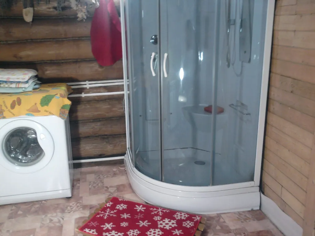 Дом-коттедж со всеми удобствами, недалеко от озера и центра