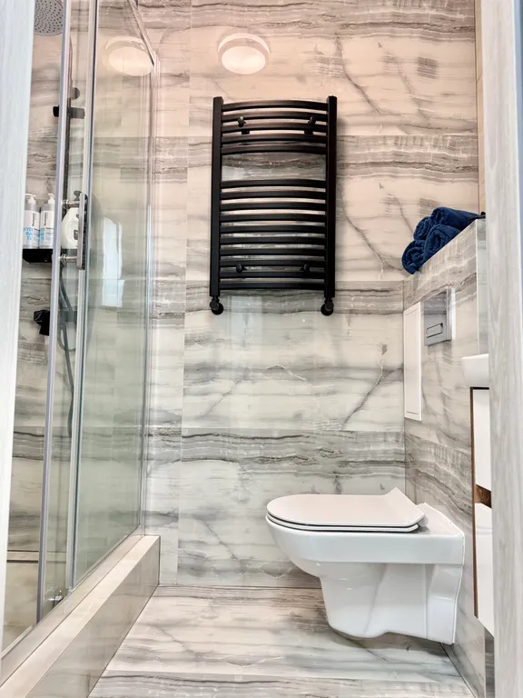 Стильная квартира рядом с морем