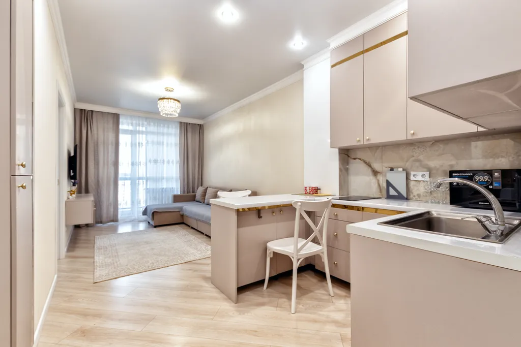 2-комнатная с видом на город возле набережной в старом центре Астаны