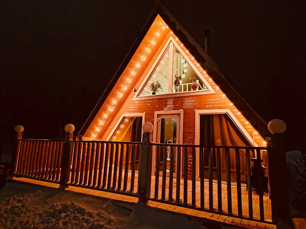 Домик а-фрейм на участке 10 соток