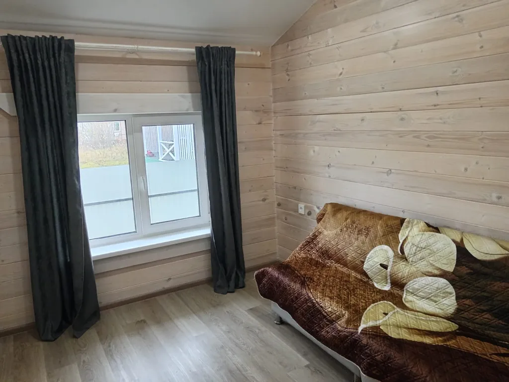 Частный дом в тихом месте в черте города