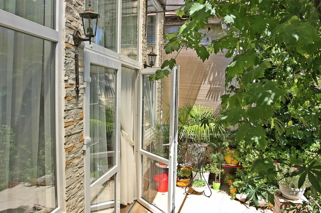 Двухкомнатная квартира возле набережной Ялты