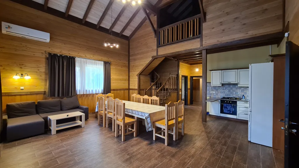 4-комнатный Дом