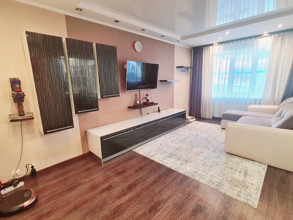 Уютная и светлая двухкомнатная квартира — аренда посуточно в Южно-Сахалинск