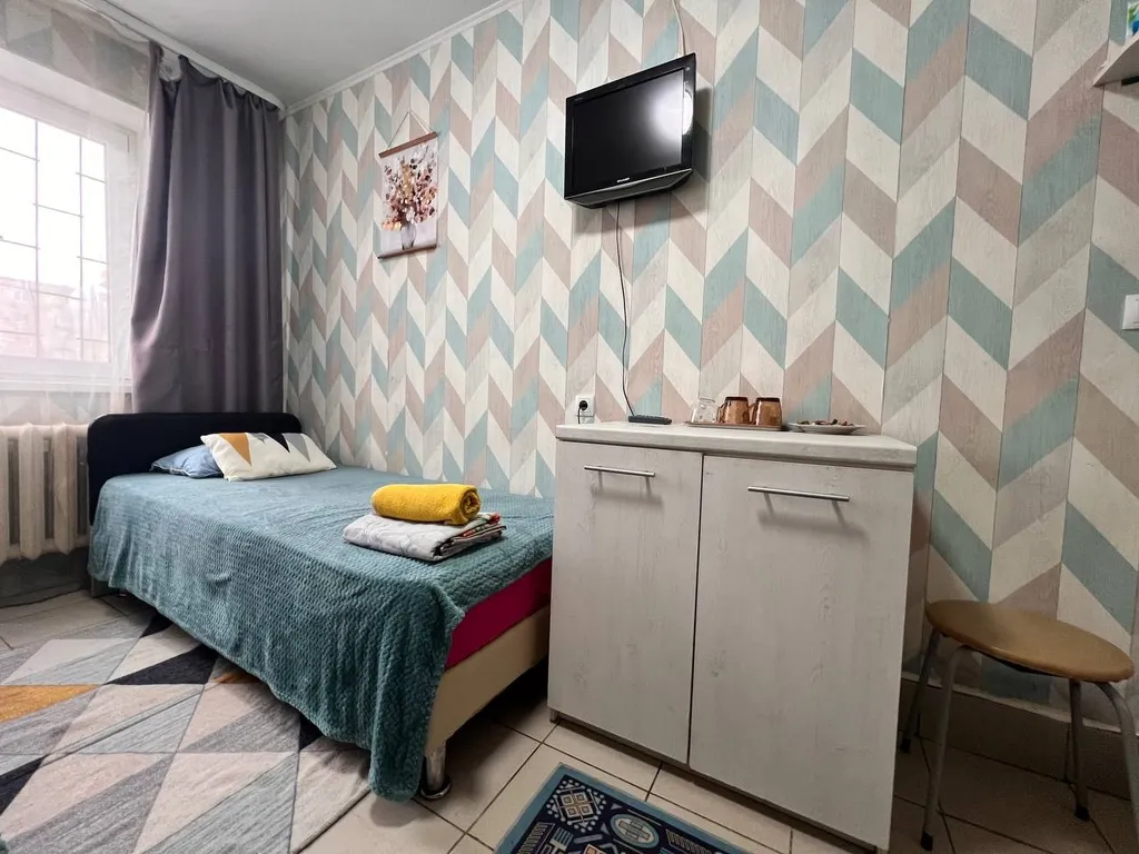 Мини - студия  эконом в центре  города