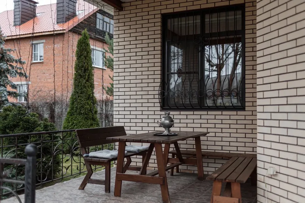 Дом с сауной и бассейном