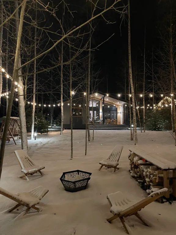 Домик с видом на лес