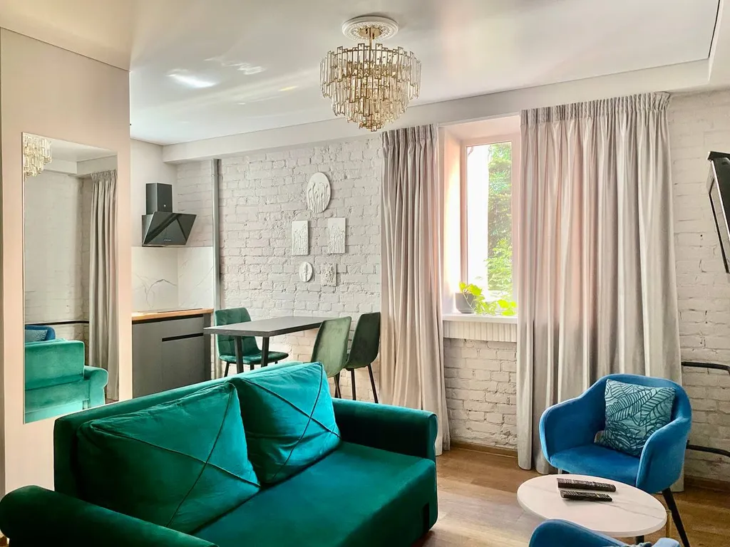 Квартира Квартира Дуплекс изумруд с отдельным входом и парковкой в историческом центре — Ярославль