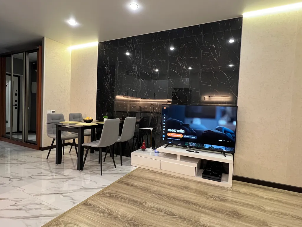 Уютная квартира с дизайнерским ремонтом рядом с метро